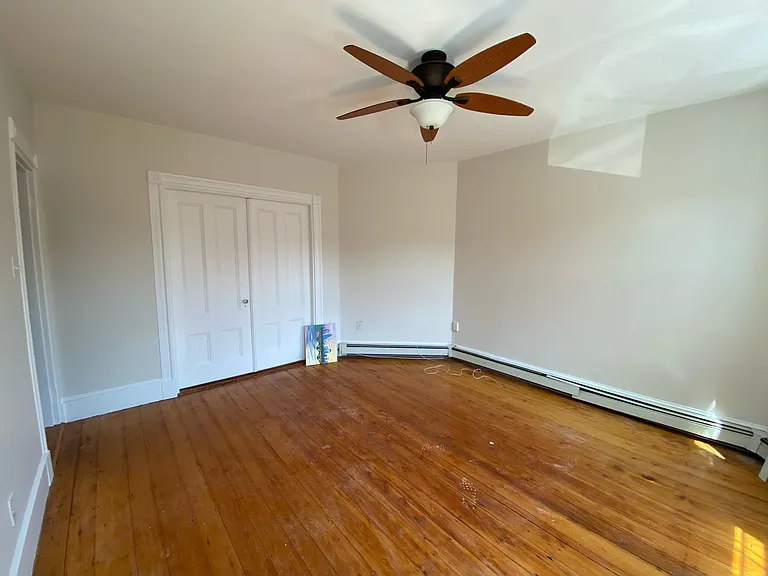 750 E 3rd St #2 — Photo 3