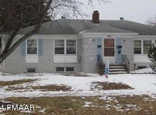 442 24th St S, Fargo, ND 58103