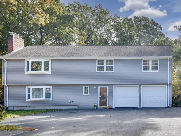 35 Blackberry Ln, Framingham, MA 01701