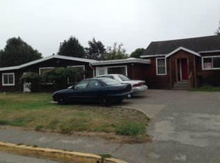 160 Michigan Ave SE, Bandon, OR 97411