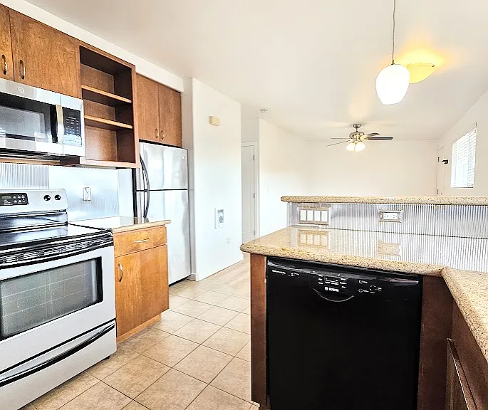 4960 Coronado Ave #6 — Photo 2