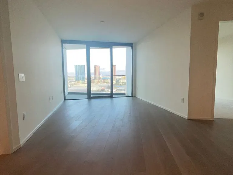 1000 Auahi St #1607 — Photo 7