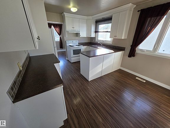 4th image of 3 Walnut St