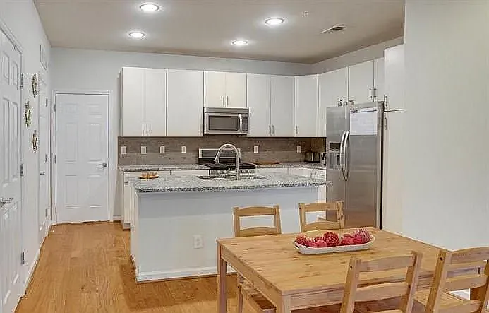 2996 Rittenhouse Cir #23 — Photo 4