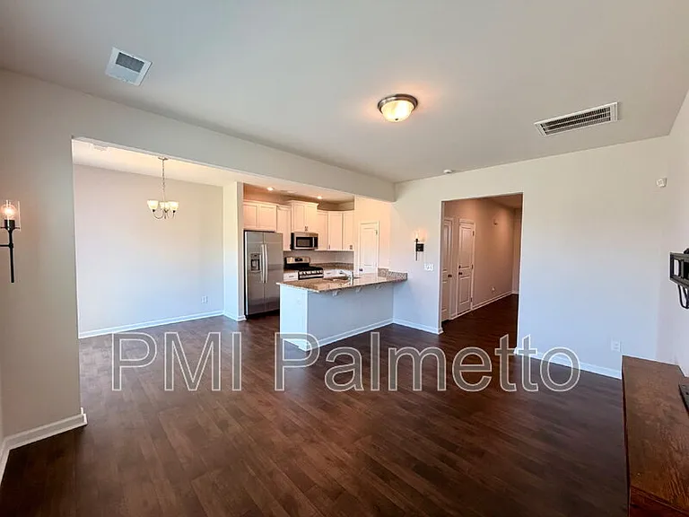 1074 Cornelia St — Photo 6
