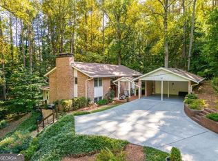 8326 Berkley Rdg, Sandy Springs, GA 30350