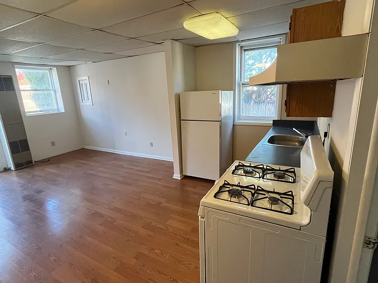 1206 S 23rd St #2 — Photo 4