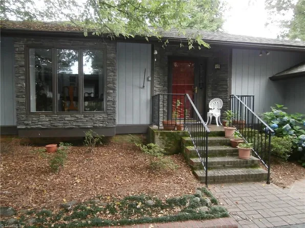 137 N Bermuda Run Dr, Advance, NC 27006