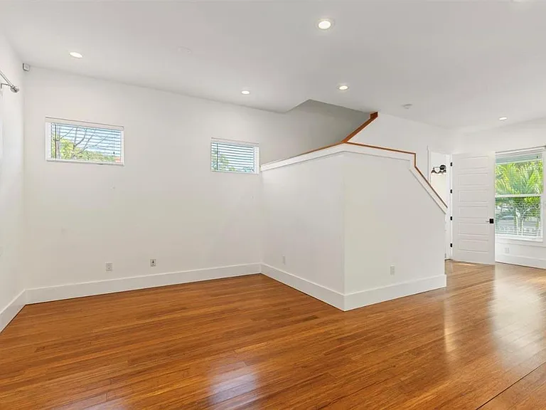 214 E Floribraska Ave — Photo 14