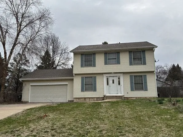 1720 E Rusholme St, Davenport, IA 52803