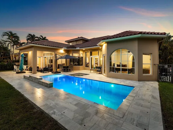 3381 Lago De Talavera, Lake Worth, FL 33467