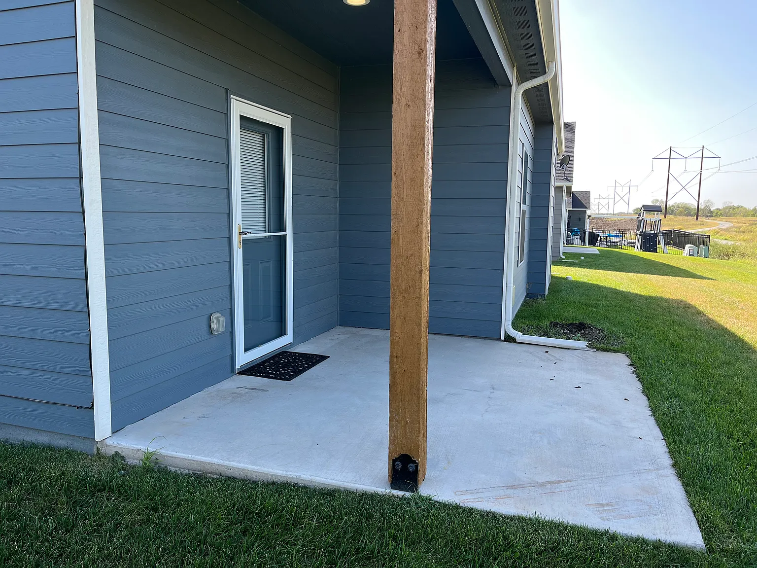 3 bed, 1234 sqft, $1,650 — Photo 4