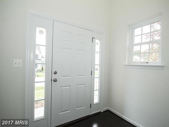 3rd image of 96 Clarence Ave