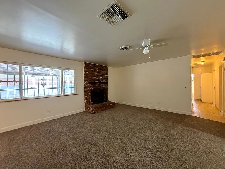 424 Oakmont Dr — Photo 28