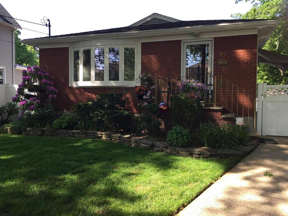 1st image of 47 Evergreen Ave
