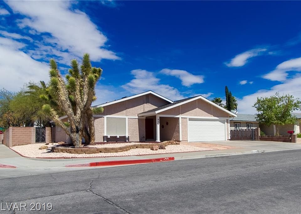 1st image of 636 Otono Dr