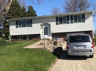 705 Nishnabotna Dr, Manning, IA 51455