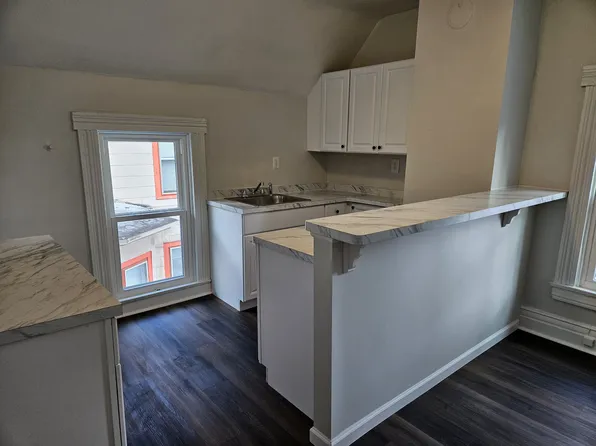 170 Meigs St APT 3, Rochester, NY 14607