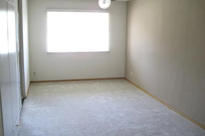 2001 Majestic Way — Photo 2