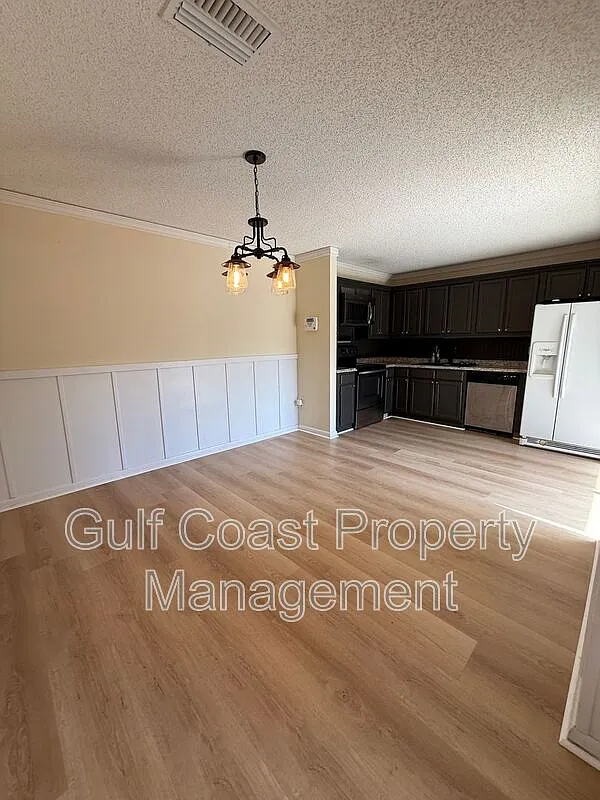 2 bed, 2.0 bath, 1300 sqft, $1,550 — Photo 4
