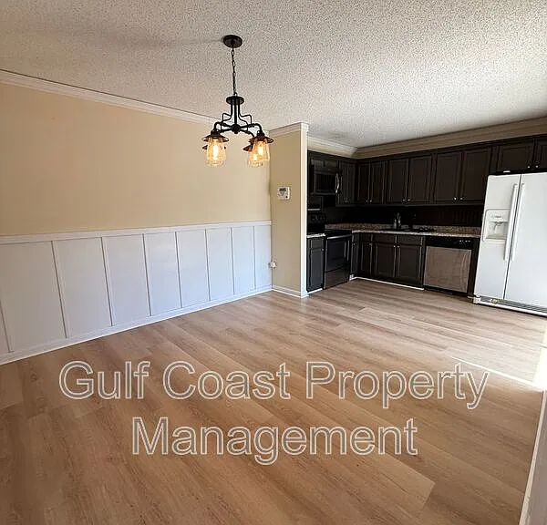 5249 Cedarbend Dr #1 — Photo 4