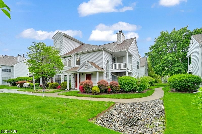 1st image of 174 Harvest Ln