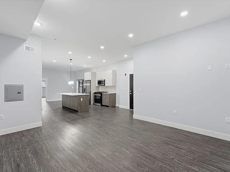 6114 Jackson St #1 — Photo 4