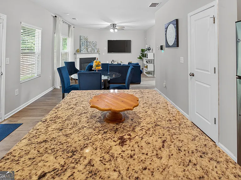 3333 Cascade Parc Blvd SW — Photo 10