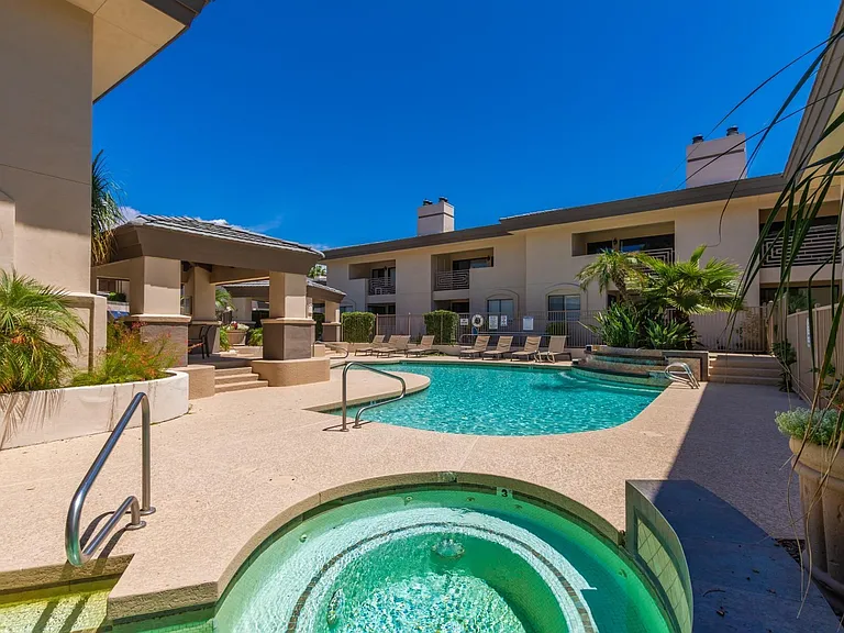 3235 E Camelback Rd #201 — Photo 14
