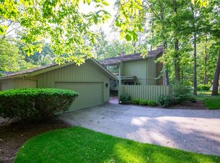 618-6 Russet Woods Ln, Aurora, OH 44202