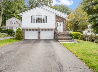 10 Forest Rd, Budd Lake, NJ 07828