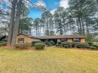 2104 Parkwood Dr, El Dorado, AR 71730