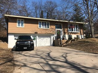 2518 Mountain View Pl, Eau Claire, WI 54703