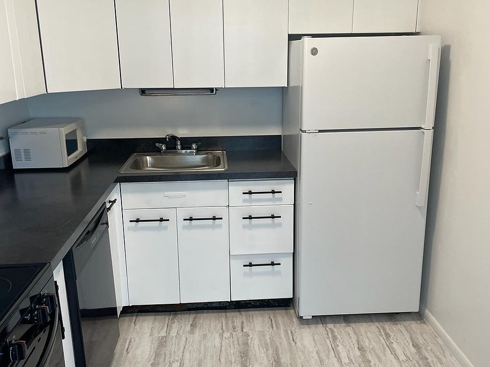1st image of 3550 N Lake Shore Dr APT 2309