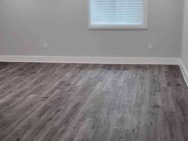 622 N Main St #4 — Photo 4