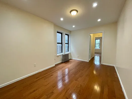 Rented by Bond New York | media 6