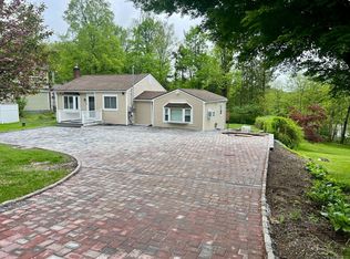 16 Albion Rd, New Fairfield, CT 06812
