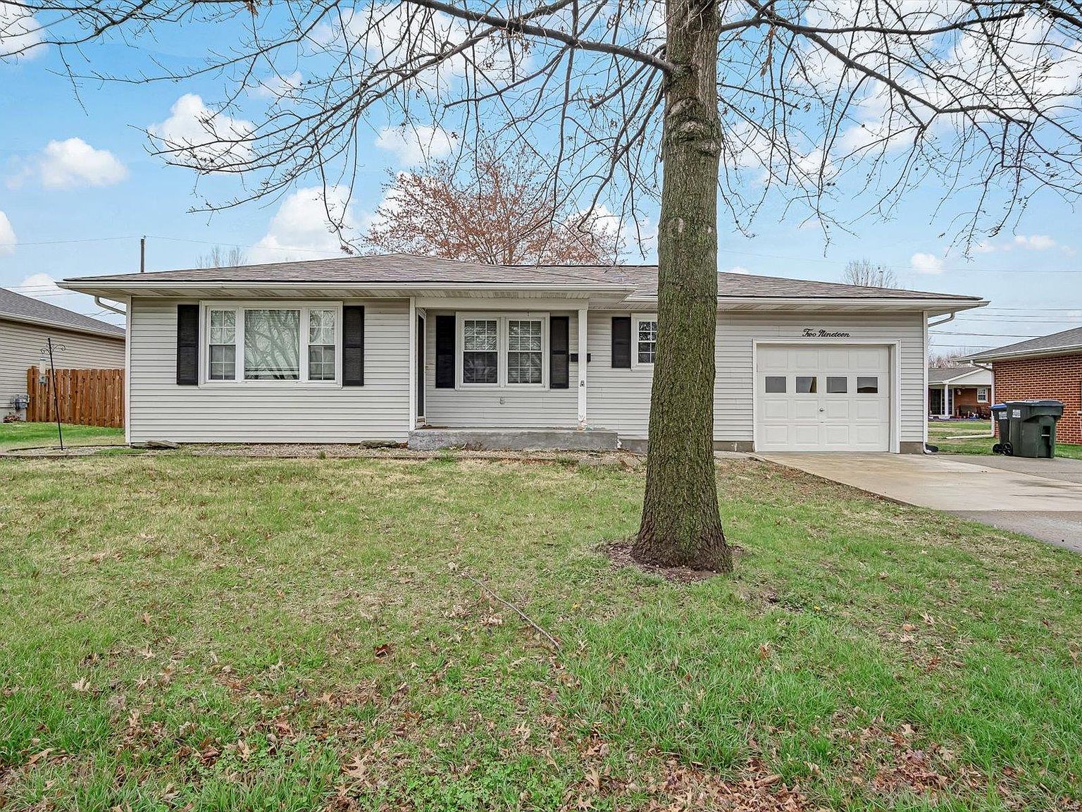 219 W Field Dr, Red Bud, IL 62278 Zillow