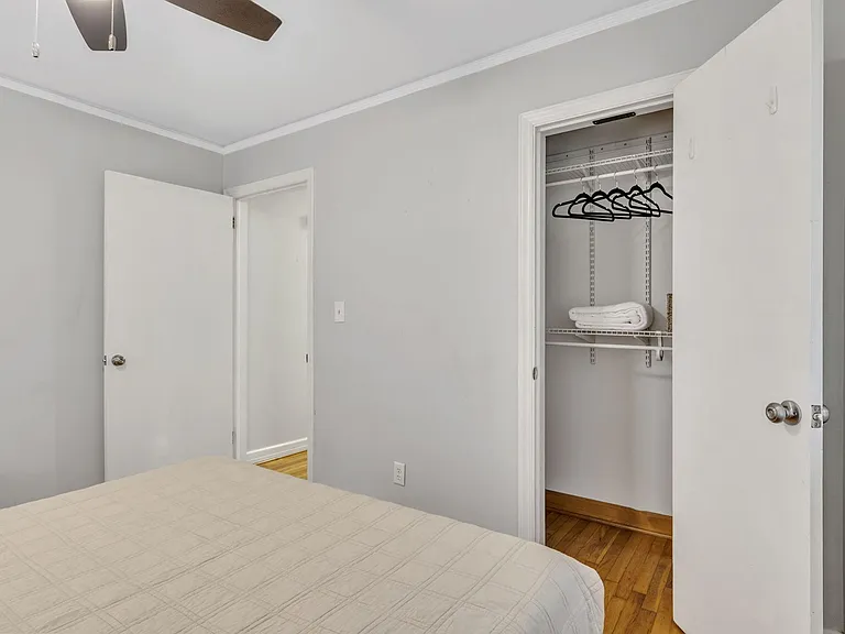 10 Eastwood Ct — Photo 17