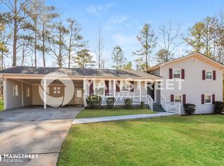 1681 Mark Lee Dr, Austell, GA 30106