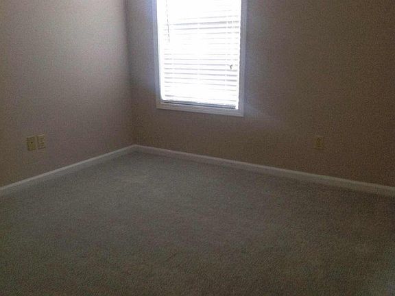 2nd image of 3724 Winthrop Dr