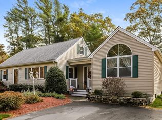 27 Farmers Ln, Wareham, MA 02571