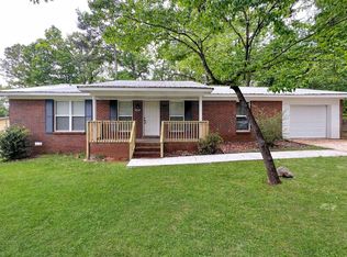 1000 Rose Hill Cir, Hueytown, AL 35023