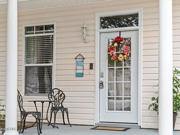 3rd image of 1289 Century Oaks Dr #B