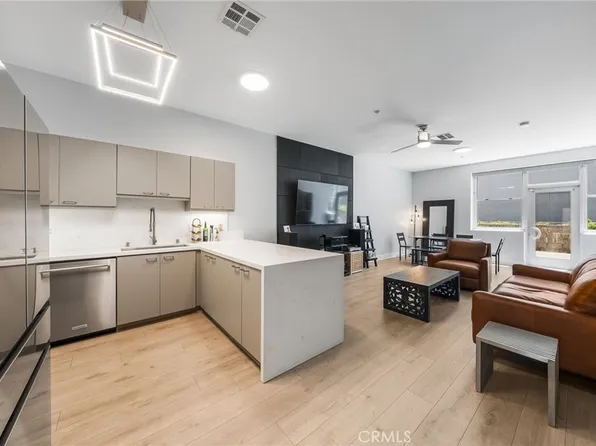 435 W Center Street Promenade Unit 221, Anaheim, CA 92805