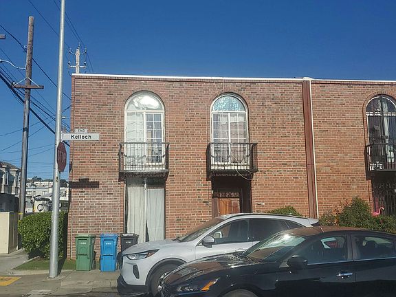3rd image of 180 Kelloch Ave