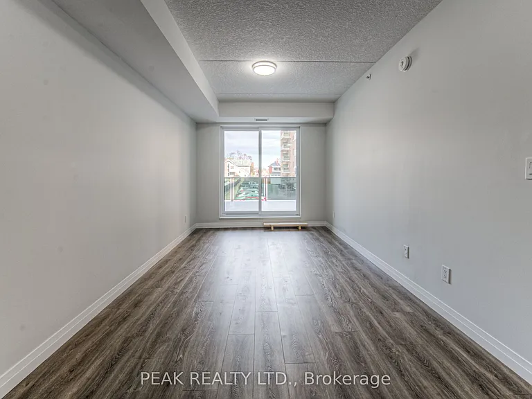 30 George St S #208 — Photo 11