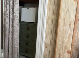 907 N 6th St #1, Springfield, IL 62702