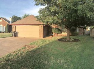 929 Picketwire Cir, Enid, OK 73703
