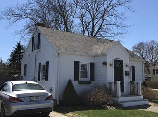 86 McCabe St, Dartmouth, MA 02748